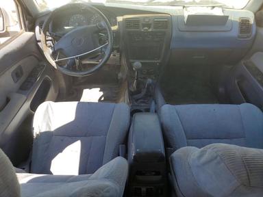 منظر 2000 TOYOTA 4RUNNER SR5، زاوية 8