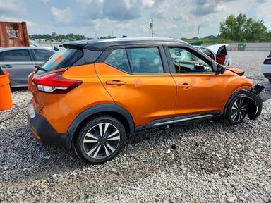 Vedere 2019 NISSAN KICKS SR, unghi 3
