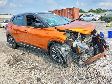 Vedere 2019 NISSAN KICKS SR, unghi 4
