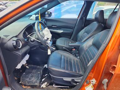 Vedere 2019 NISSAN KICKS SR, unghi 7
