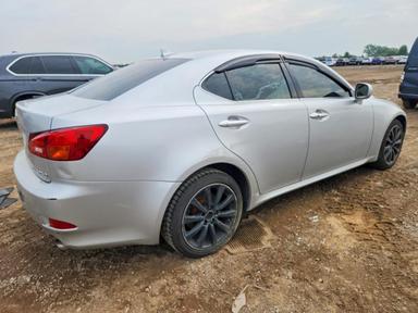 Vue de 2007 LEXUS IS 250, angle 3