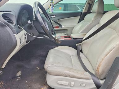 Vue de 2007 LEXUS IS 250, angle 7