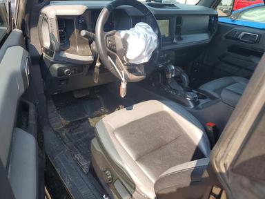 Vista de 2023 FORD BRONCO BASE, ángulo 8