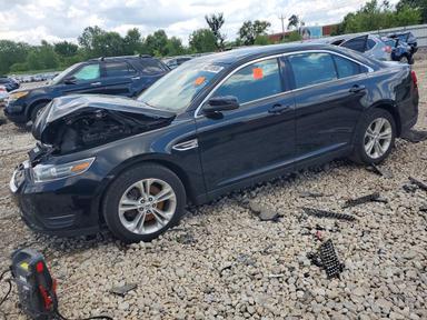 Вид 2016 FORD TAURUS SEL, угол 1