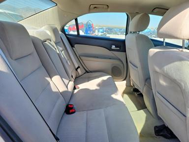 Vue de 2008 FORD FUSION SE, angle 10