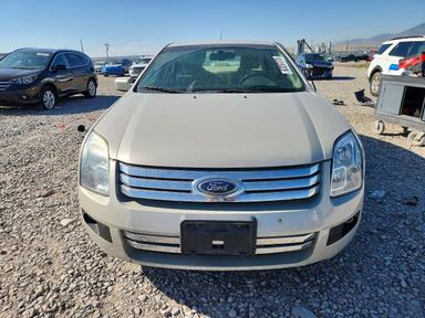 Vue de 2008 FORD FUSION SE, angle 5