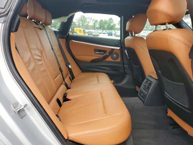 Вид 2019 BMW 330XI GT, угол 10