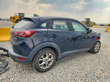 Вид 2017 MAZDA CX-3 SPORT, угол 3