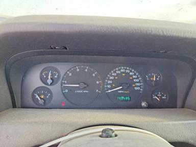 Vedere 2004 JEEP GRAND CHEROKEE LAREDO, unghi 9