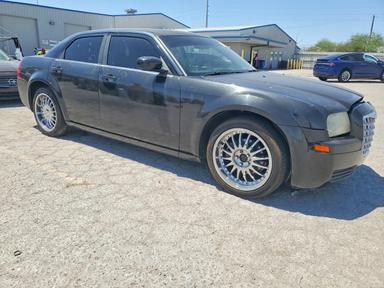 Вид 2008 CHRYSLER 300 LX, угол 4