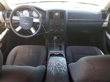 Вид 2008 CHRYSLER 300 LX, угол 8