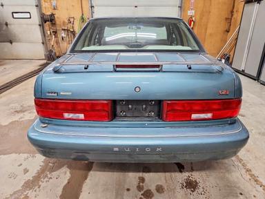 منظر 1996 BUICK REGAL GRAN SPORT، زاوية 6