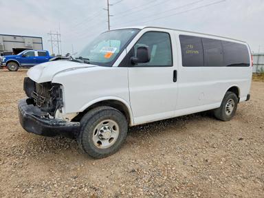 Вид 2014 CHEVROLET EXPRESS G2500 LS, угол 1