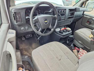 Вид 2014 CHEVROLET EXPRESS G2500 LS, угол 8