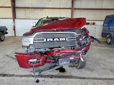 Vue de 2022 RAM 3500 LARAMIE, angle 5