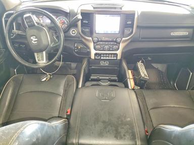 Vue de 2022 RAM 3500 LARAMIE, angle 8