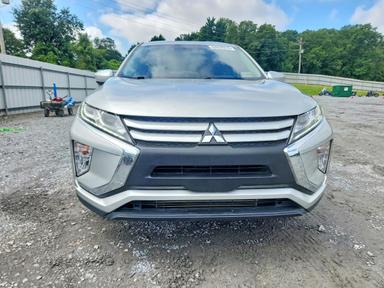 Vista de 2020 MITSUBISHI ECLIPSE CROSS ES, ángulo 5