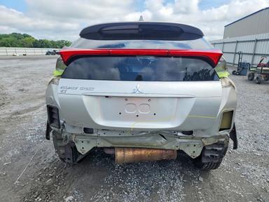 Vista de 2020 MITSUBISHI ECLIPSE CROSS ES, ángulo 6