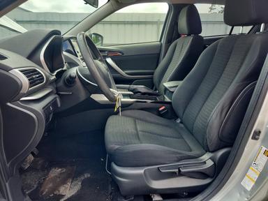 Vista de 2020 MITSUBISHI ECLIPSE CROSS ES, ángulo 7