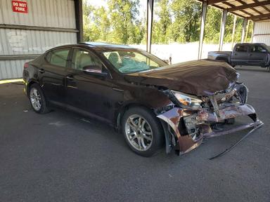 Vue de 2015 KIA OPTIMA EX, angle 4