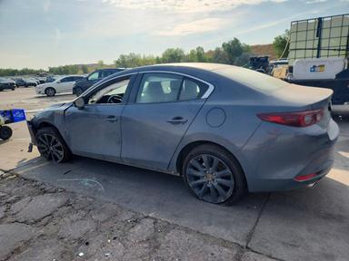 2024 MAZDA 3 PREFERRED view, angle 2