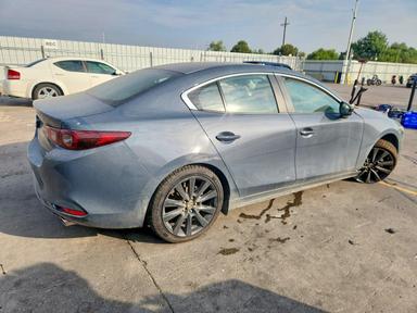 2024 MAZDA 3 PREFERRED view, angle 3