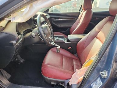 2024 MAZDA 3 PREFERRED view, angle 7