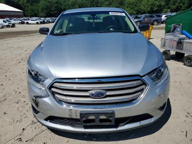 Vue de 2018 FORD TAURUS SE, angle 5