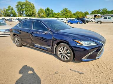 منظر 2021 LEXUS ES 350 BASE، زاوية 4