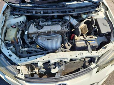 Vue de 2015 SCION TC BASE, angle 11