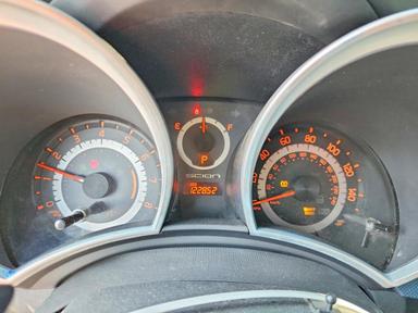 Vue de 2015 SCION TC BASE, angle 9