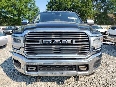 Vista de 2022 RAM 2500 LARAMIE, ángulo 5