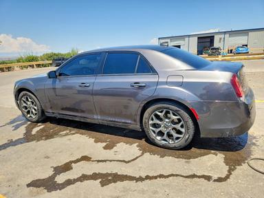 منظر 2016 CHRYSLER 300 S، زاوية 2