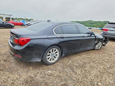 2013 BMW 740 LXI view, angle 3