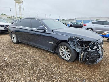 2013 BMW 740 LXI view, angle 4