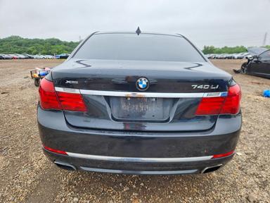 2013 BMW 740 LXI view, angle 6