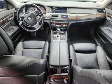 2013 BMW 740 LXI view, angle 8