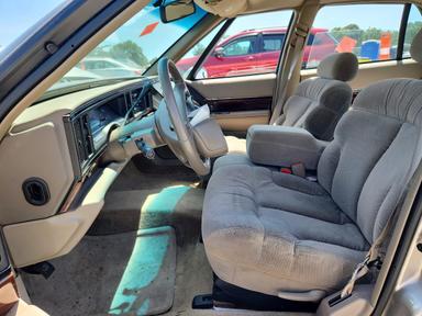 Vista de 1997 BUICK LESABRE LIMITED, ángulo 7