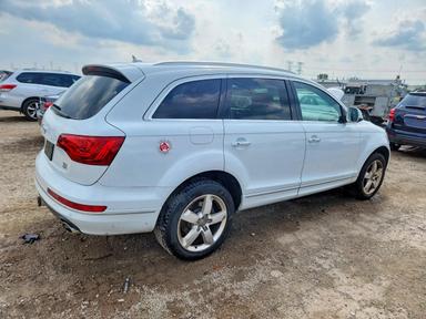 منظر 2014 AUDI Q7 PREMIUM PLUS، زاوية 3