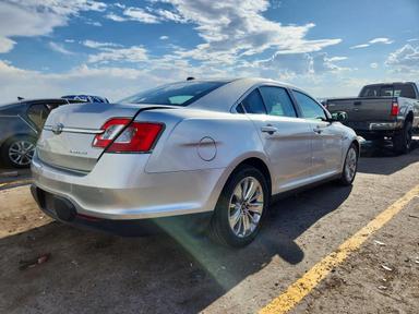 Vue de 2010 FORD TAURUS LIMITED, angle 3
