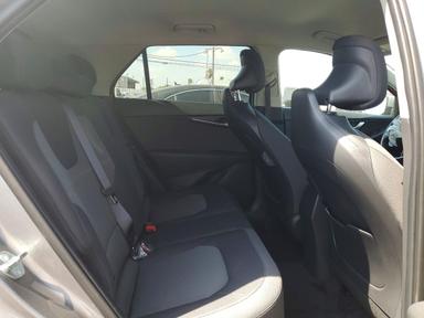 Vue de 2026 KIA NIRO LX, angle 11