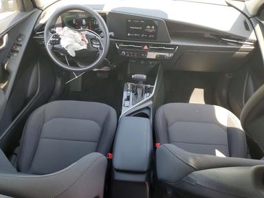 Vue de 2026 KIA NIRO LX, angle 8