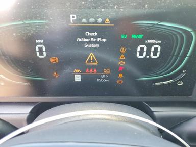 Vue de 2026 KIA NIRO LX, angle 9