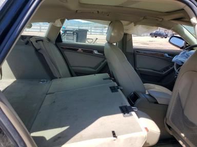 Vue de 2011 AUDI A4 PREMIUM, angle 10