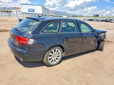 Vue de 2011 AUDI A4 PREMIUM, angle 3