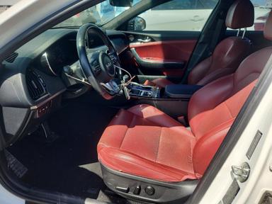 Vedere 2023 KIA STINGER GT LINE, unghi 7