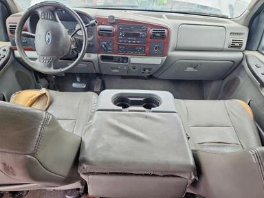 Vista de 2005 FORD F250 SUPER DUTY, ángulo 8