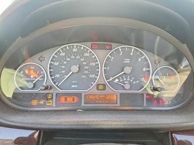 Vue de 2004 BMW 330 CI, angle 9