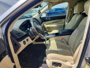 Vue de 2015 LINCOLN MKT, angle 7