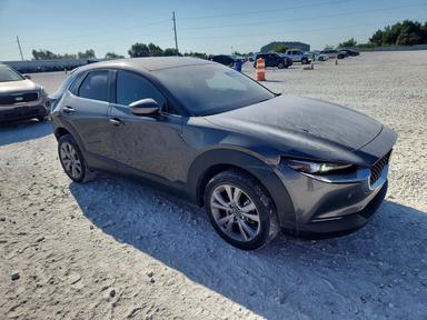 منظر 2021 MAZDA CX-30 SELECT، زاوية 4